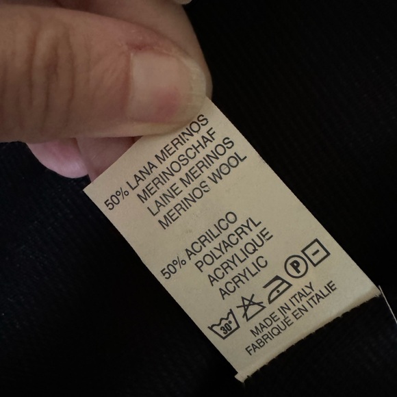 Chic and unique vintage black sweater jacket by Linda of Italy - Picture 6 of 6